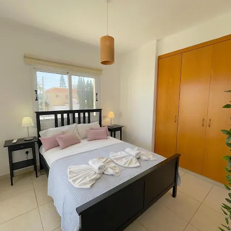 Scarlett, Ayia Thekla *