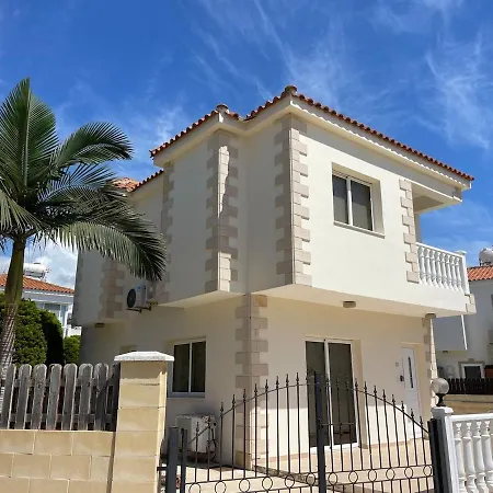 Scarlett, Ayia Thekla