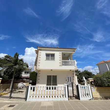 Villa Scarlett, Ayia Thekla *