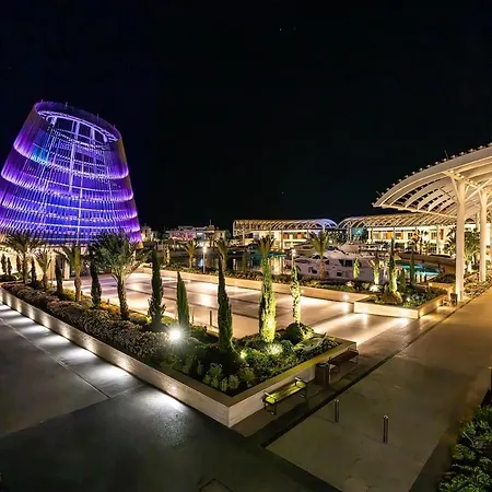 Scarlett, Ayia Thekla فيلة أيا نابا