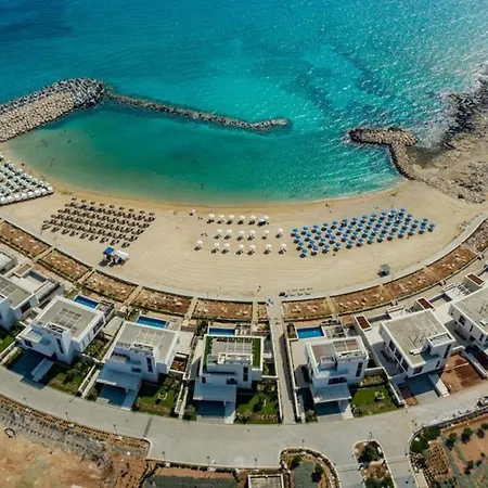 Scarlett, Ayia Thekla فيلة